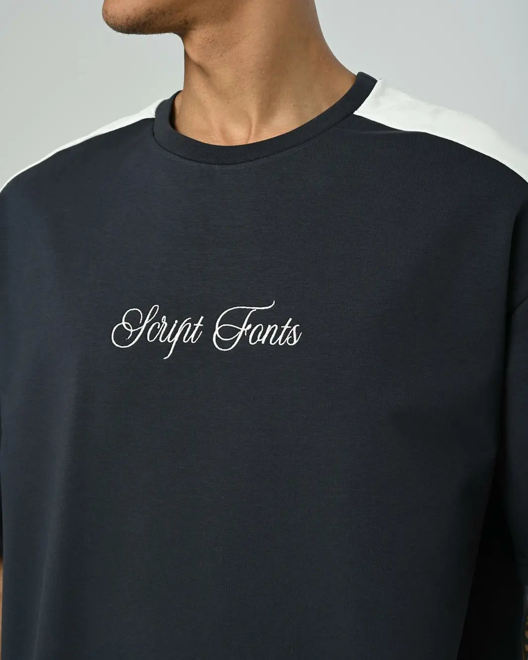 Script fonts طقم شورت